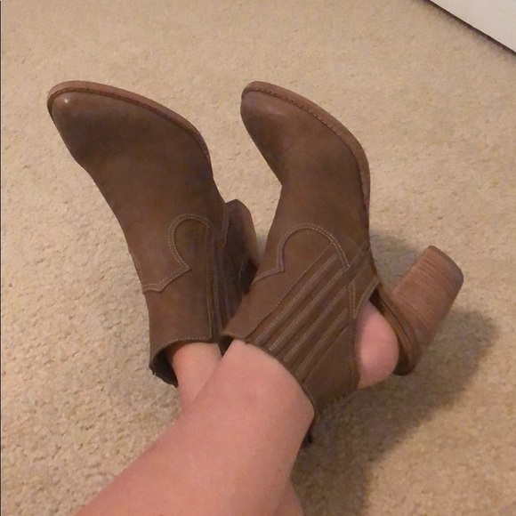 Dolce Vita Western Slip on Booties - Picture 7 of 7